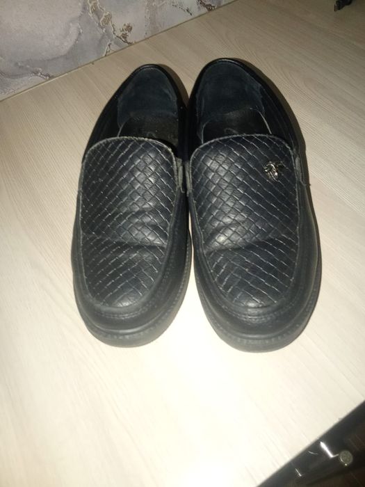 Продам туфли школьные