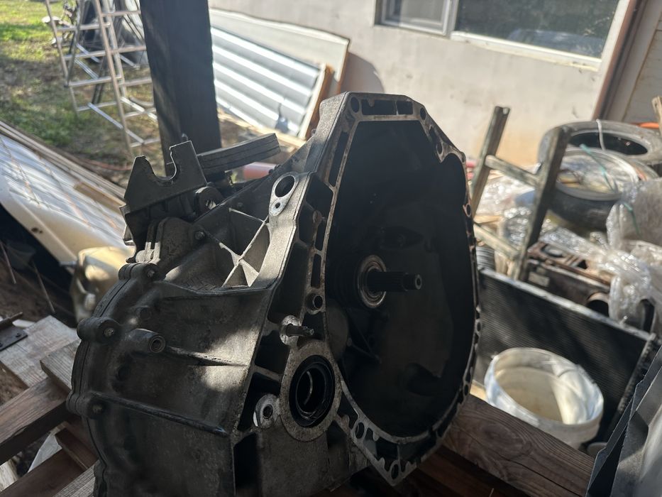 Скоростна кутия Nissan Juke F15 facelift фейслифт 1.5 dci 6 скорости