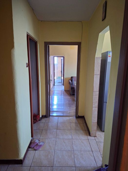 de vanzare apartament cu 3 camere