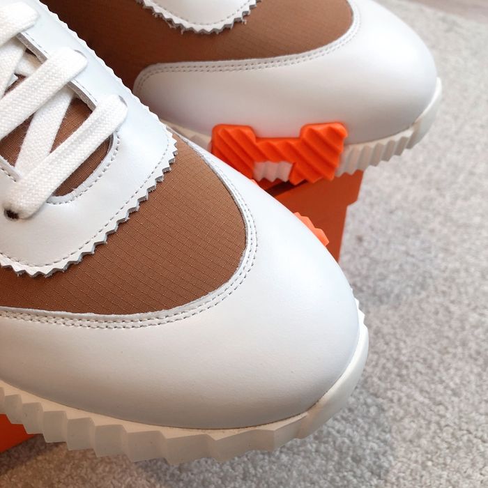 Adidași Hermes Bouncing