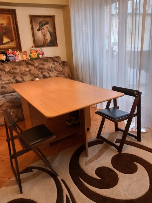 Vand masa pliabila + 2 scaune