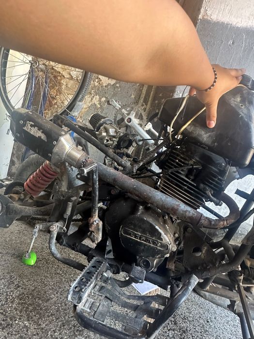 Атв 200cc двигателя е от кросов мотор