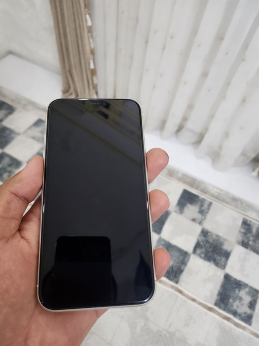iPhone 11 rangi white