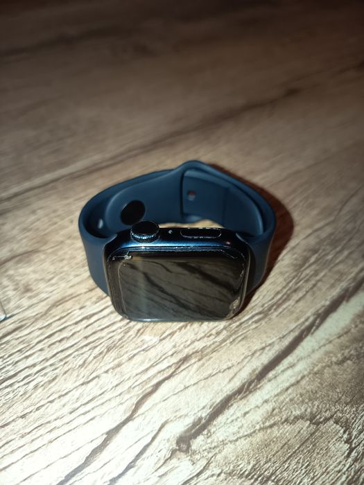 Vând Apple Watch Series 8