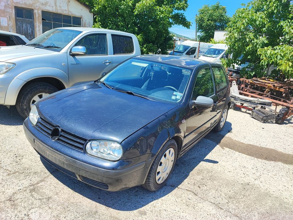 VW Golf 4 1.4i НА ЧАСТИ