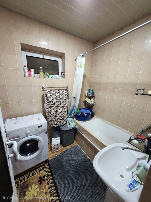 Продаётся 3х комнатная квартира 1 микрорайон в кирпичном доме