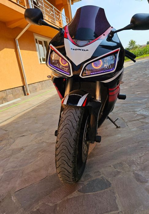 Honda cbr 1000rr