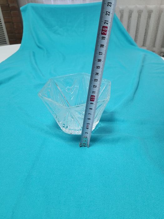 Продаются хрустальные вазы