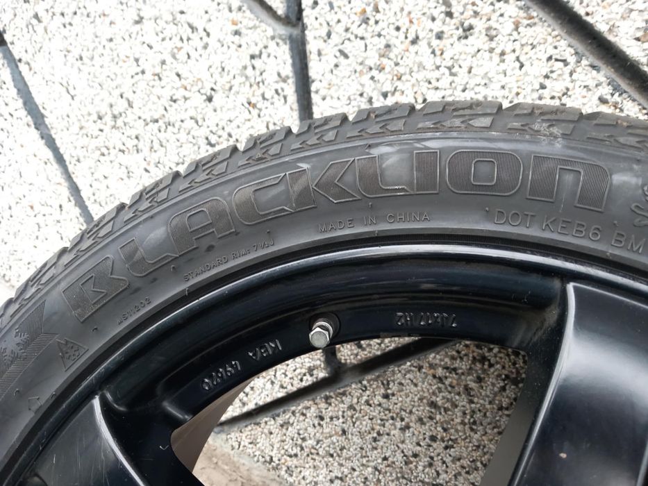 Продавам джанти Sparco  RTT 524 - 7Jx17 - 5x114.3 - с гуми 4 броя.