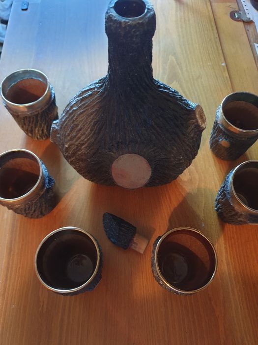 Set sticla și pahare+ cadou.