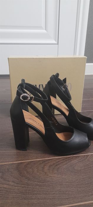 Женская обувь.  Туфли