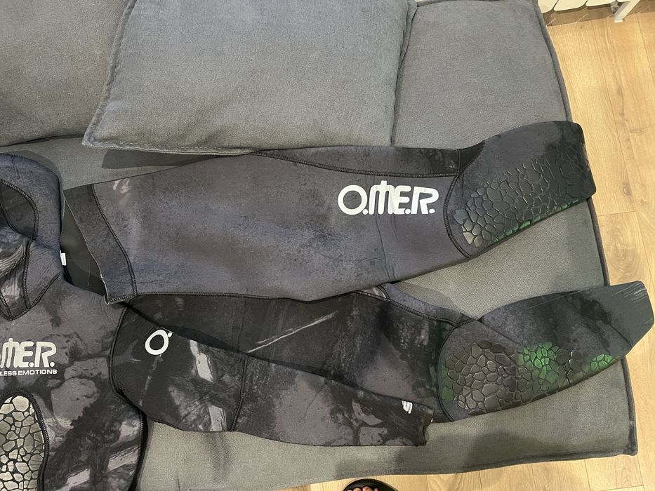 Водолазен костюм с вендуза   OMER 5MM Black Moon