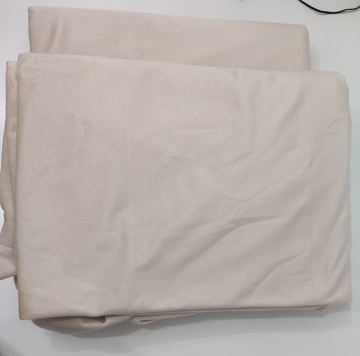 Продам шторы. Велюровые.