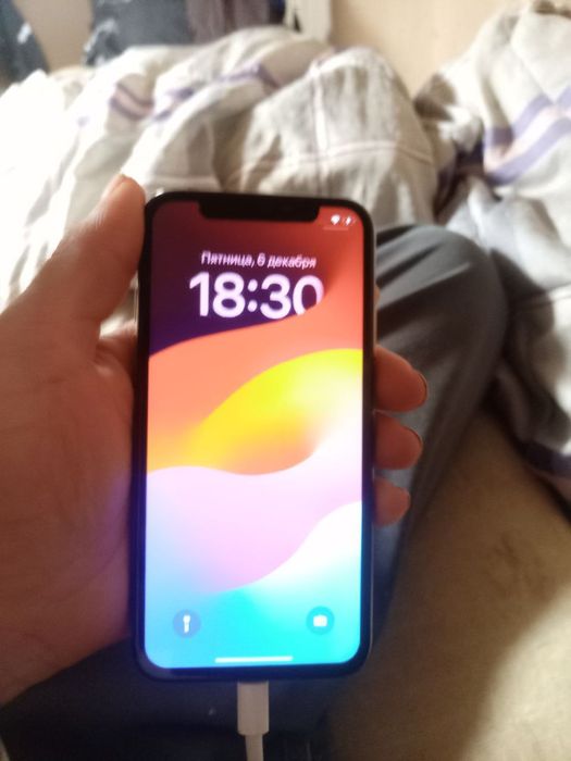 Iphone xs sotiladi yangi 2kun oldin keldi 100yomkstda  300$ kelishilad