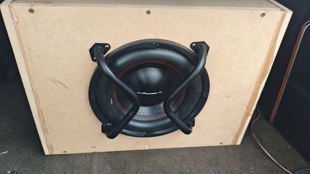 Буфер 10 дюим пионер 1800 watt