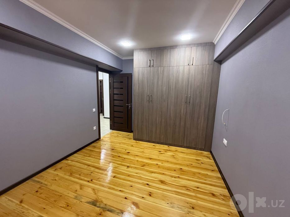 Квартира на Ц-4 Продажа 4/2/4