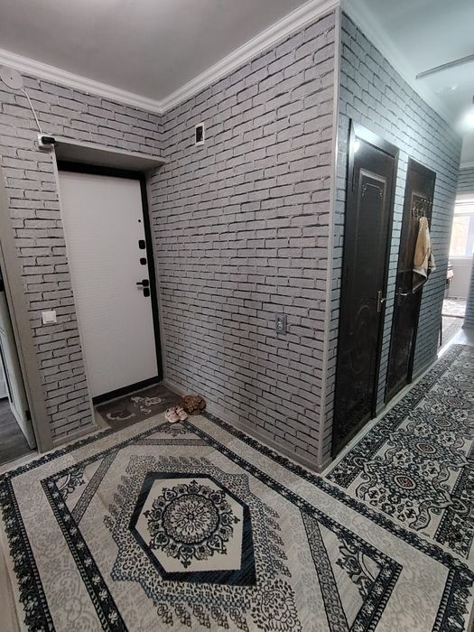 Уй сатылады, жаксы жагдайды, ремонтланган