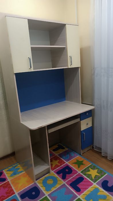 Mebil sotiladi Kampilek