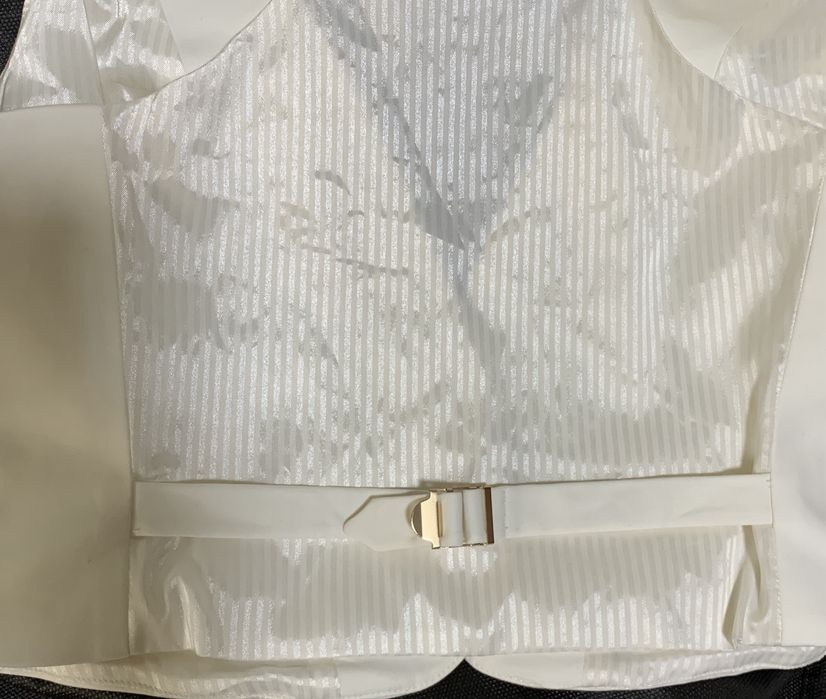 Женская жилетка под пиджак или рубашку