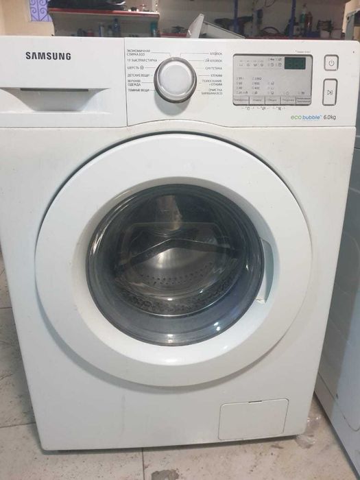 В ПРОДАЖЕ стиральная машинка   SAMSUNG готова к эксплуатации