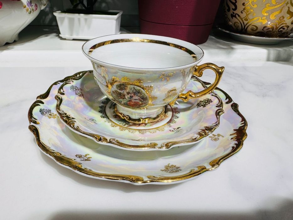 Продам фарфоровую посуду,в идеале.