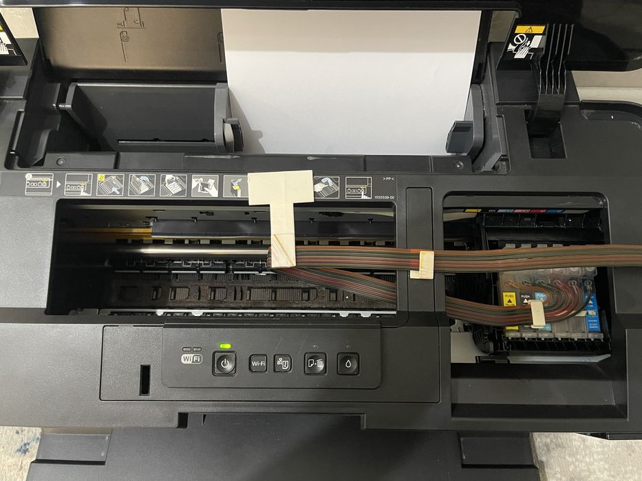 Продам A3 цветной принтер Epson 1500w