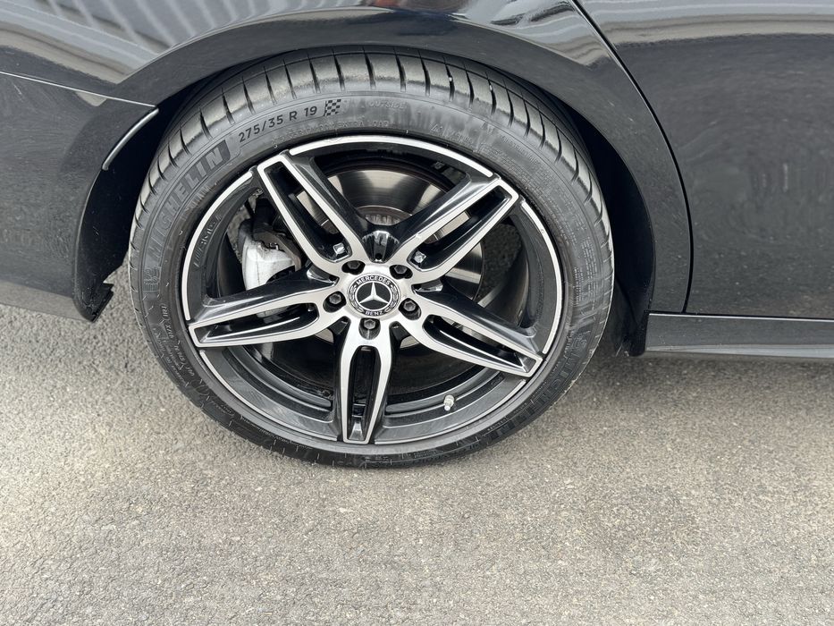 Mercedes Benz E400 CDI 4MATIC 2019 AMG PAKET