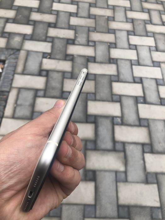 Iphone 11 128 ideal srochnaa !!