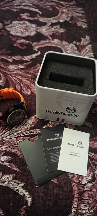 Часовник Sergio Tacchini