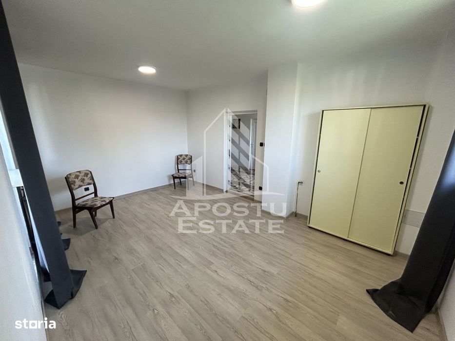 Spatiu pentru birouri de inchiriat, 30 mp, etajul 1, in Girocului
