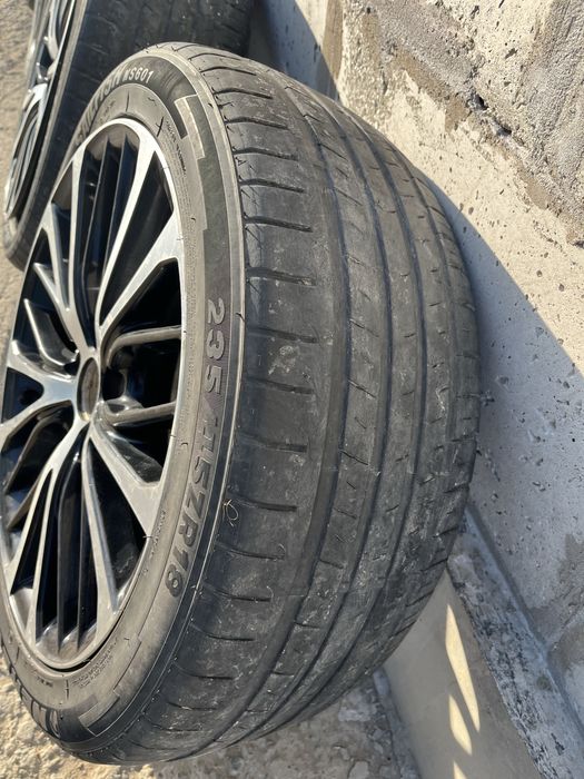 235/45/18 комплект