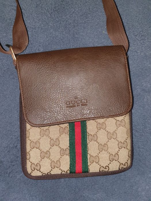 Borseta Gucci și curea Louis Vuitton