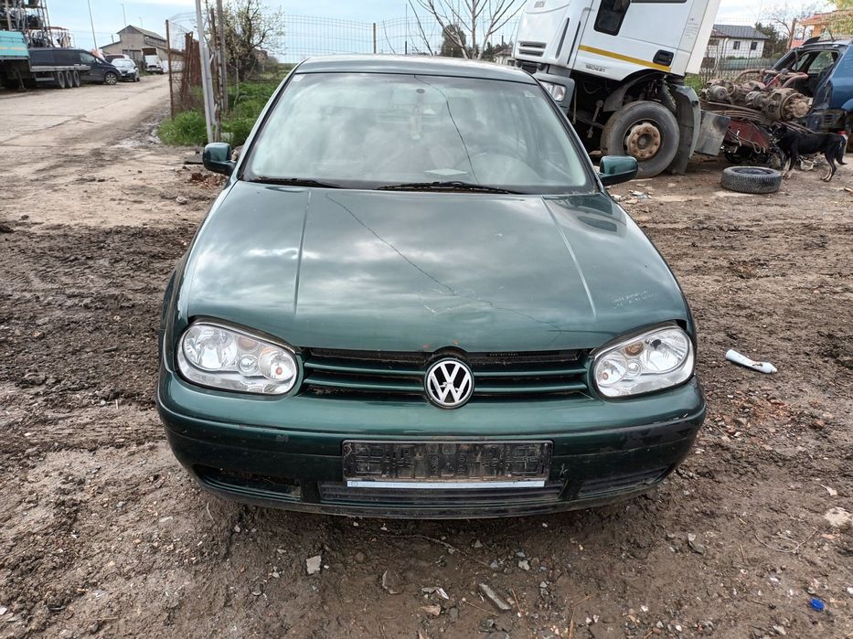 Dezmembrari  VW GOLF 4  1997  > 2006 1.4 16V Benzina