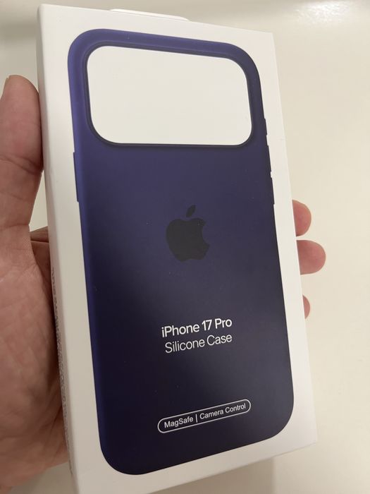 Husa silicon Apple iPhone 17 Pro “midnight”  magsafe