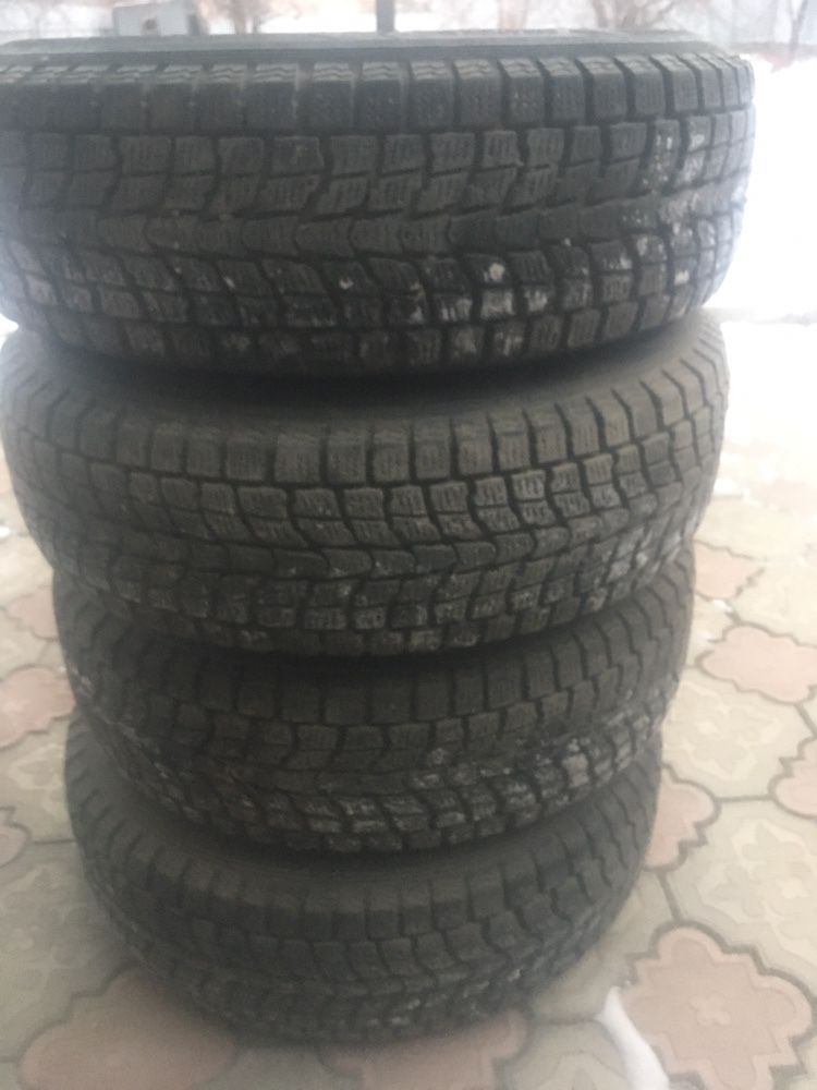 Dunlop r16 225 75