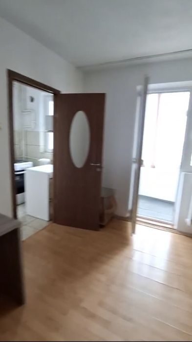 Garsonieră în bloc de apartamente Tatarasi str.Eternitare