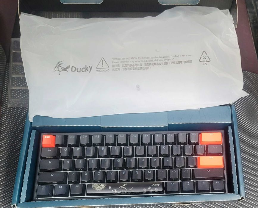 Ducky one 2 mini rgb в отличном состоянии