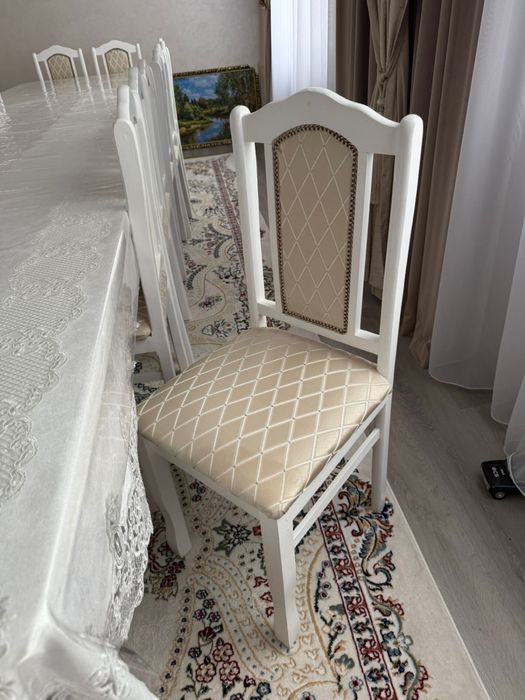 Продам стол и стулья