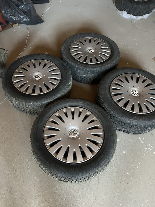 De vanzare jante de vw R16 cu cauciucuri de iarna