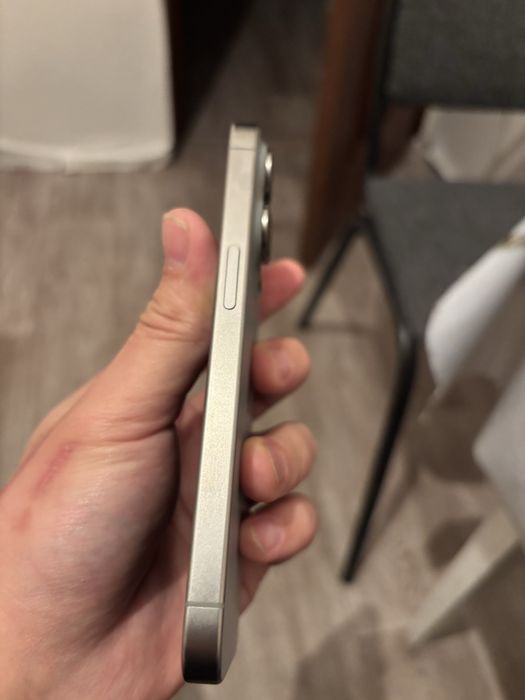 Продается Iphone 15 pro