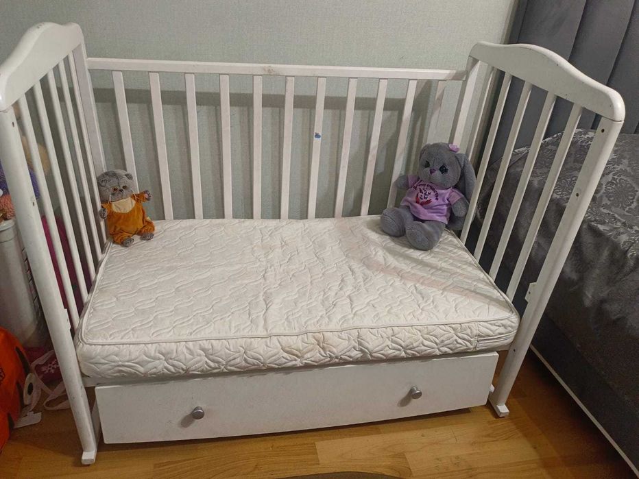 продам детский манеж б/у