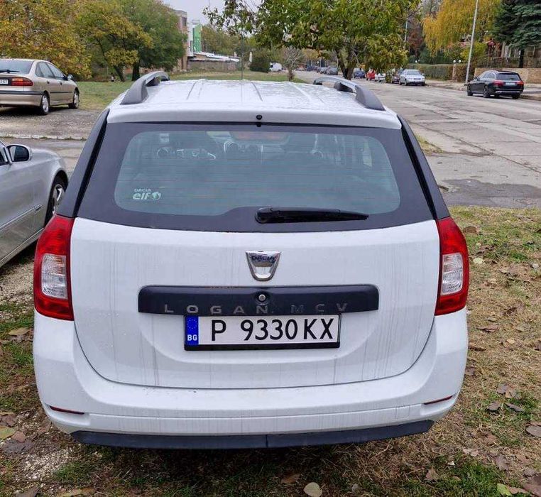 автомобил под наем