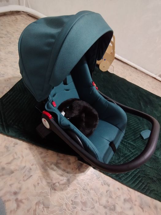 Продам детское автокресло