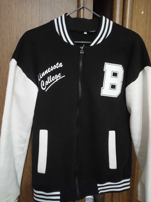 Продам мужские куртки