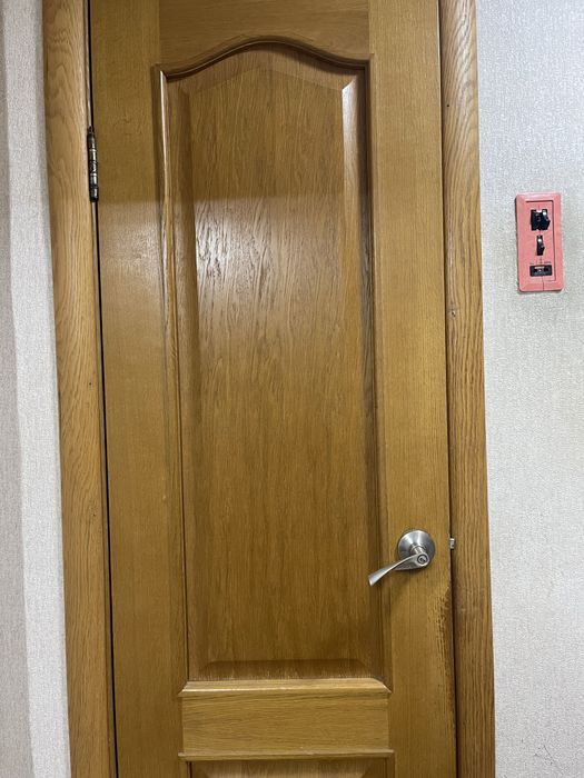 Двери межкомнатные деревянные