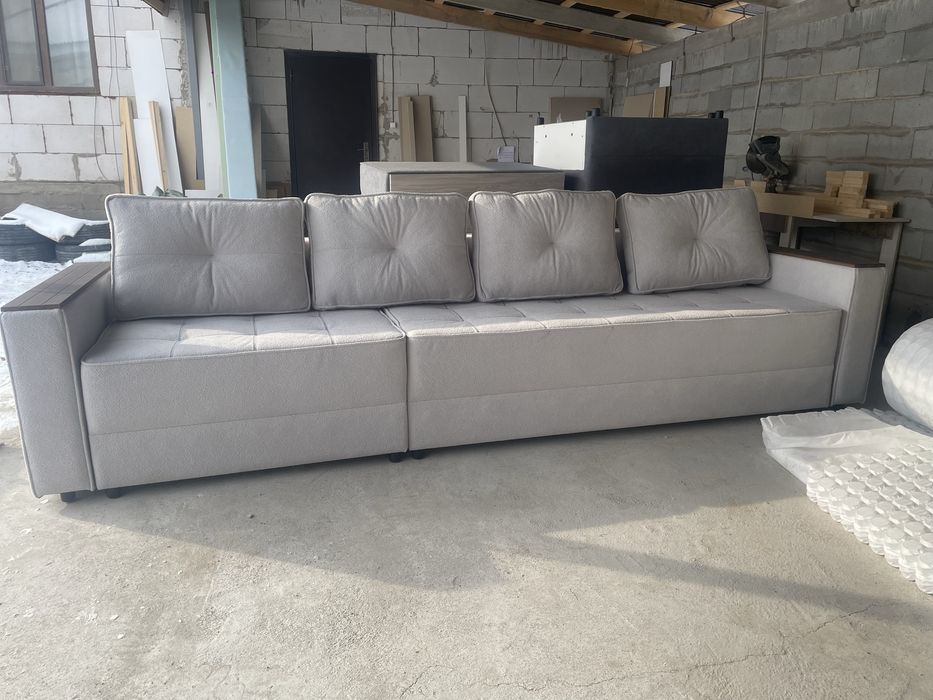 Диван вивр ваше на лубой  свет