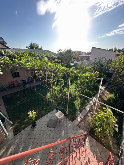 Продается дом 4,96 соток в центре города.