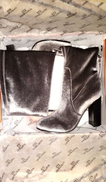 Новые велюровые ботфорты