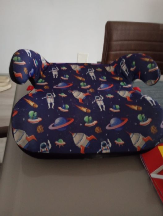 Vand scaun auto copii 15-36kg , 6-12 ani folosit
