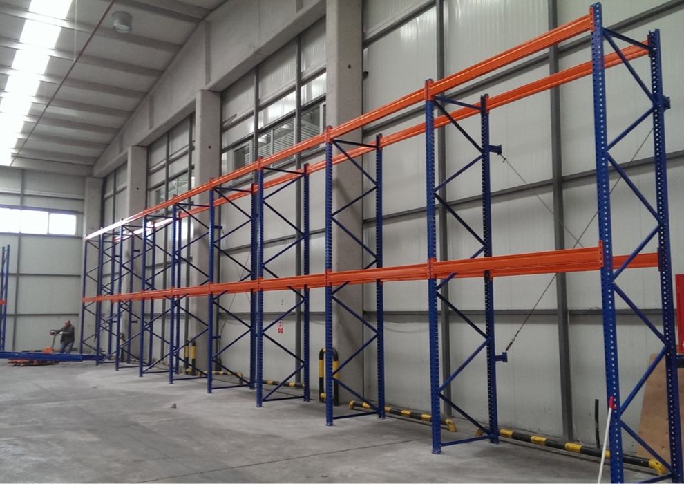 Складови стелажи от производител